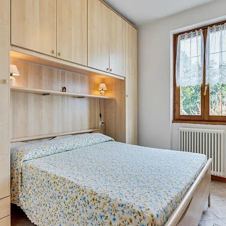 Daire Apartment In Gravedona Near Ski Resorts, Cleaning Included Gravedona